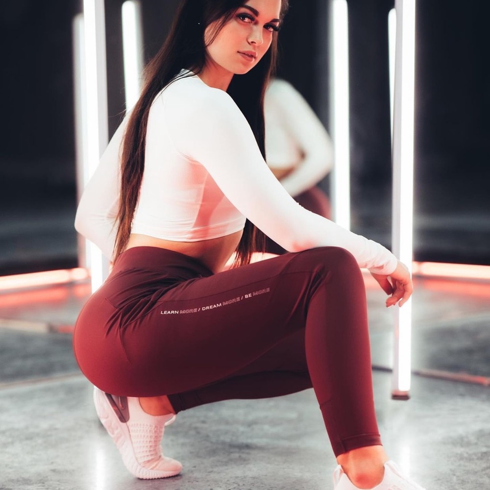 Alphalete Joggers